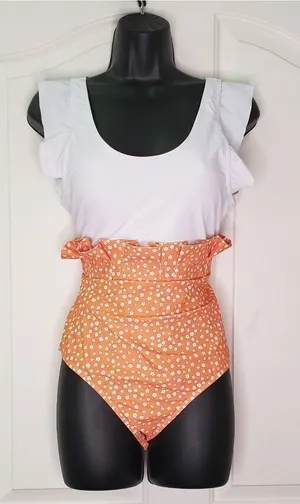 NWOT Swimsuit One Piece Size M thumbnail 1