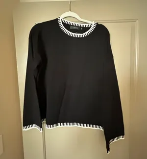 Amazon Black and white knit sweater thumbnail 2