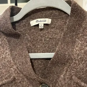 Upton Wool-Blend Cardigan Sweater in good condition. Size M thumbnail 5