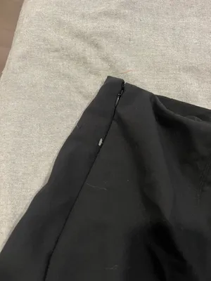 Abercrombie & Fitch Black Mini Skirt - Sleek A-Line thumbnail 4