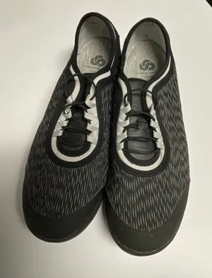 Cloudsteppers by Clark’s size 9.5W Dowling Pearl walking shoes. thumbnail 1