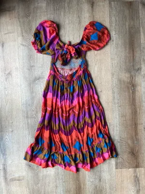 Olivaceous Retro Puff Sleeve Tie Front Smocked Midi Dress Multicolor Size M thumbnail 5