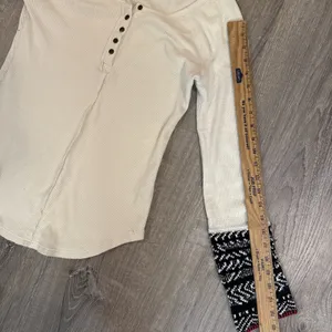 Free People Top Women L Newbie Thermal Alpine Henley Cuffs Cream Black thumbnail 6