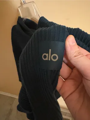 Alo Yoga Muse Hoodie in Midnight Green thumbnail 4
