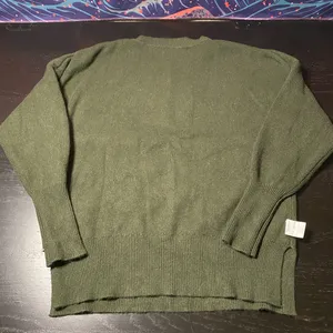 Dark Green Ribbed Knit Top with Crew Neck thumbnail 3
