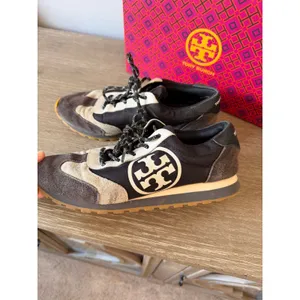 Tory Burch Annie Nylon Runner Womens Black Suede Sneakers 85241 Size 8‎ thumbnail 3