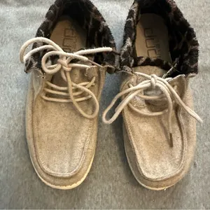 Hey Dude Britt shoes in cream cheetah size 8 thumbnail 2