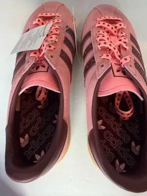 Women’s Adidas Muenchen size 7W thumbnail 4