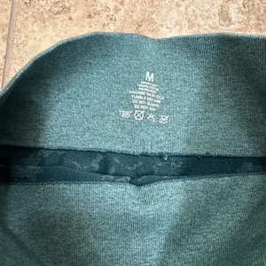 Green High Waisted Camouflage Leggings Size M thumbnail 4