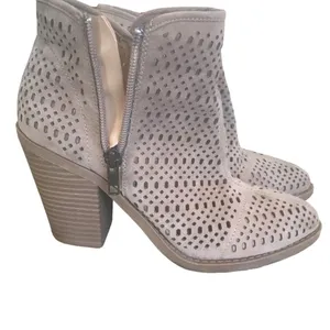 Spirit Ankle Boots Size 6.5 Medium thumbnail 3