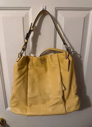 Coach Isabelle Madison Butter Yellow Shoulder Bag thumbnail 1
