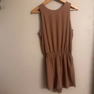 ARITZIA‎ | Babaton Mykola Romper thumbnail 4
