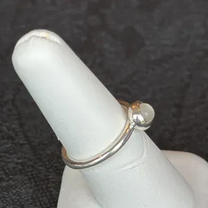 Authentic Pandora Ring, Sterling Silver with White Pearlescent Stone, Size 7 thumbnail 2