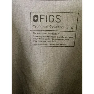 FIGS technical collection top short sleeve shirt gray women's size small thumbnail 4