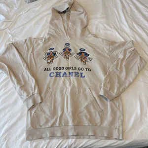 Mega Yacht Hoodie White Size XL thumbnail 1