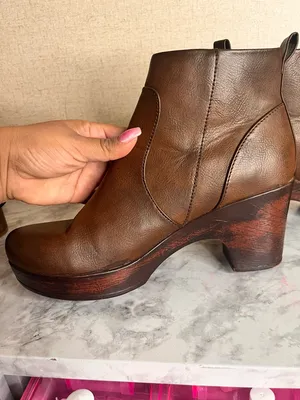 b.o.c. Brown Leather Ankle Booties with Side Zip and Wooden Heel thumbnail 7