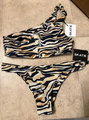 NWT- SKATIE One-Shoulder Bikini Set in Abstract Print thumbnail 1