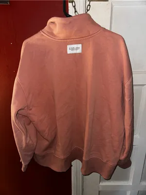 Everlane The Retrack Half-Zip Sweatshirt Light Rose Sustainable Loungewear Cozy thumbnail 3