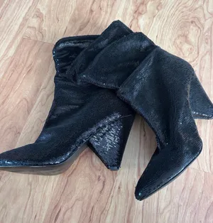 Guess black sequin booties size 8.5 thumbnail 1