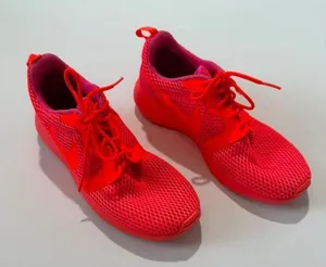 Nike Women's Running Shoes Roshe One Hyper Breathe 'Total Crimson' 833826-800 thumbnail 1