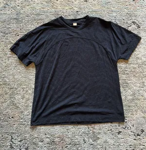 Lululemon Top thumbnail 1