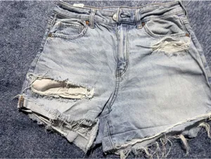 American Eagle Light Wash Distressed Denim Shorts Size 4 thumbnail 4
