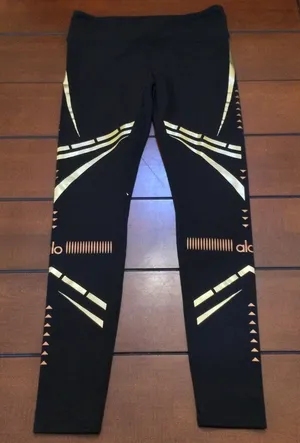 Alo airbrush legging gold black medium thumbnail 1