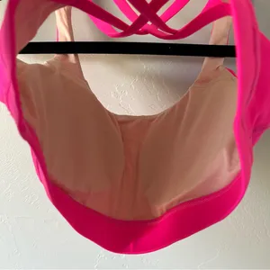 Lululemon Energy Sports Bra in Paris Pink Size 6 Activewear Workout Gym thumbnail 6