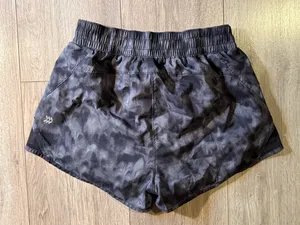 Shorts Black Size undefined thumbnail 2