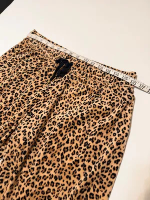 Juicy Couture leopard print soft velour lounge pant, pull up elastic waist, sz L thumbnail 3