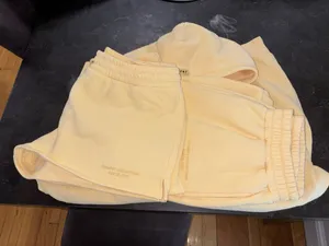 Comfrt pastel edit yellow hoodie thumbnail 5
