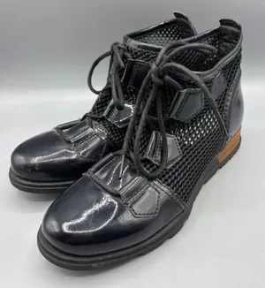 Sorel Womens Boots 7 Major Lace‎ Mesh Black Ankle Patent Leather thumbnail 1