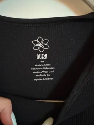 Aura Workout halter tank thumbnail 2