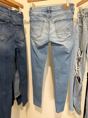 American Eagle Jeans thumbnail 2