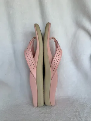 Vionic Pink Women's Perforated Strap Flip Flop Sandals Size 9 thumbnail 6