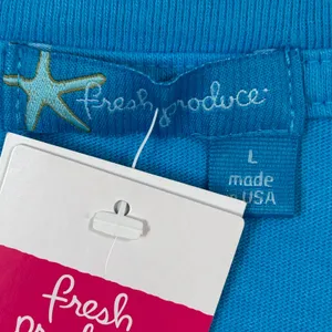 Fresh Produce Womens Scoopy Crew T-Shirt‎ Blue Beach Umbrella Graphic Large NWT thumbnail 5