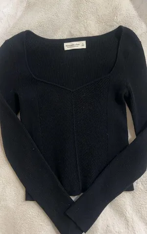 Long Sleeve thumbnail 1