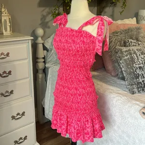 Tube Dress Tiered Form Fitting Pink Floral thumbnail 7