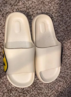 Winky face slides Size 10 thumbnail 3