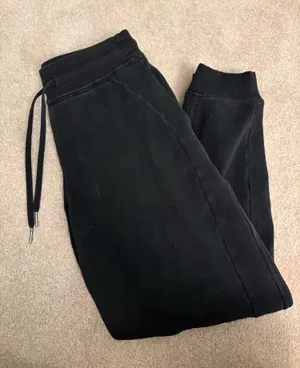 Lululemon Joggers thumbnail 1