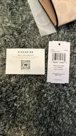 Coach wallet thumbnail 4