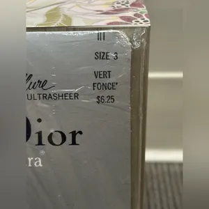 Vintage 1980s Christian Dior L’Allure Silken Sheer Control Top Pantyhose‎ Green thumbnail 5