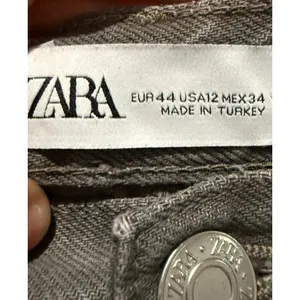 Zara Jeans Womens Sz 12 Gray Denim Straight Wide Leg High Rise Baggy Boho Grunge thumbnail 3