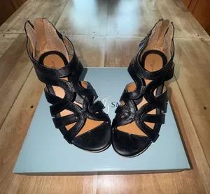 Vintage‎ Jaclyn Smith Abby Womens Black Strappy Espadrille Wedge Sandals Size 6 thumbnail 1