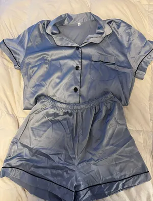 Bridesmaid Pajamas Size L thumbnail 1