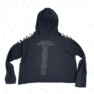 Taylor Swift Reputation Long Sleeve Tee Cut Shoulder Black Hoodie Shirt Size L thumbnail 2