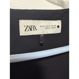 Zara Womens Black Short Sleeve Scoop‎ Neck Mini Dress XL Solid Back Zip thumbnail 4