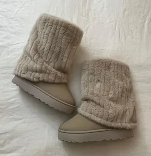 Tan Fur Boots Size 7 thumbnail 1