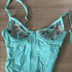 Savage X Fenty TUTTI FRUITY EMBROIDERED TULLE & VINYL TEDDY thumbnail 4