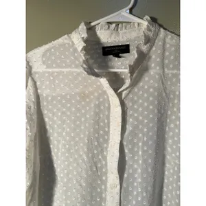 Banana Republic Women's Sz Medium Long Sleeve Drapey Blouse Snow Day White Sheer thumbnail 8